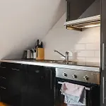 Dinbnb I Dockside With Modern Kitchen And Workspace *