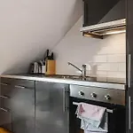 Dinbnb I Dockside With Modern Kitchen And Workspace *