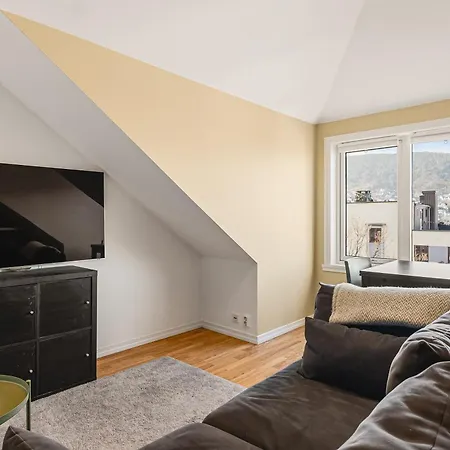 아파트 Dinbnb I Dockside With Modern Kitchen And Workspace