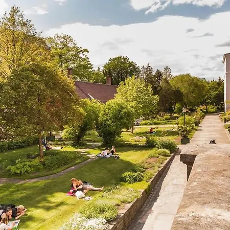 شقة Dinbnb I Dockside With Modern Kitchen And Workspace