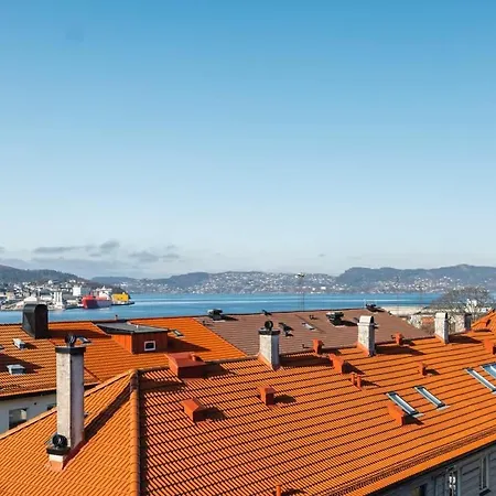 아파트 Dinbnb I Dockside With Modern Kitchen And Workspace