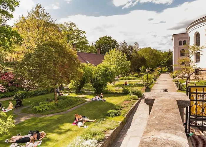 شقة Dinbnb I Dockside With Modern Kitchen And Workspace