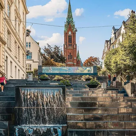 Dinbnb I Dockside With Modern Kitchen And Workspace *